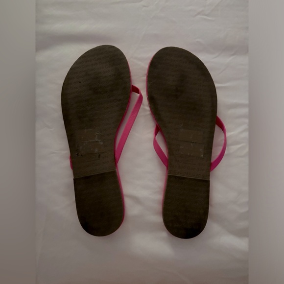 Gap fuschia leather thongs - Picture 1 of 3